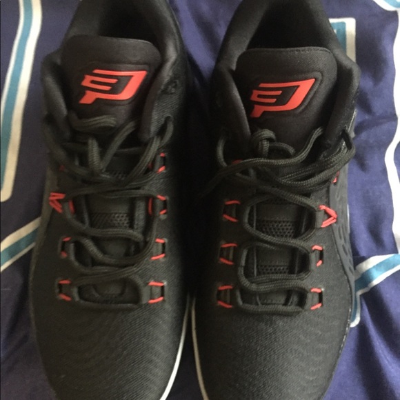 Jordan's Christ Paul Shoes Size 10 - Picture 2 of 5